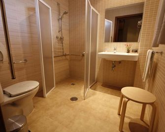 Hotel Rural Arroyo la Plata by Bossh Hotels - Jerez de los Caballeros - Baño