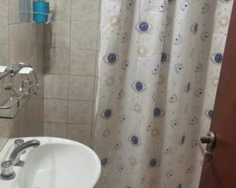 Agus-Marti - Nueve de Julio - Baño
