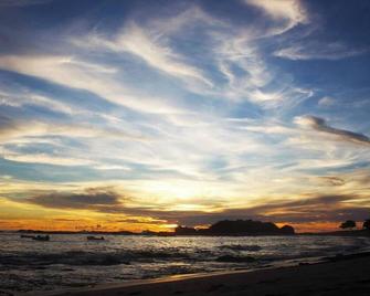 Cozy Yogic Jungle Casita Close to Ocean - San Juanillo