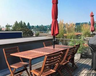 Gorgeous Seattle Walk-Up w/Roof Deck & Light Rail to UW - Seattle - Balcón