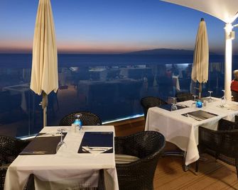 Perla Gris Aparthotel - Callao Salvaje - Restaurant