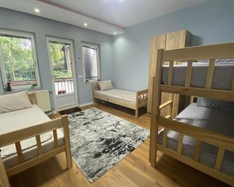 City Park Hostel - Pristina - Chambre