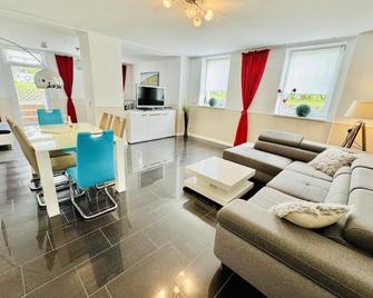 Boje - Warnemünde - Wohnzimmer