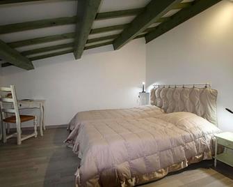 mondonlehaut - Saint-Fortunat-sur-Eyrieux - Bedroom