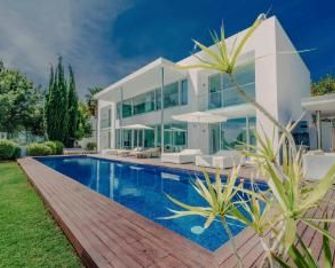 Modern villa with indoor pool - Sant Josep de sa Talaia - Pool