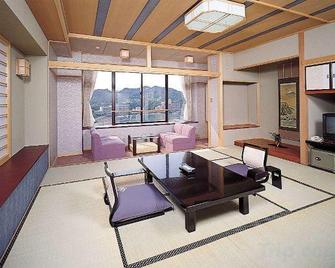 Hotel Hamarikyu - توبا - غرفة طعام