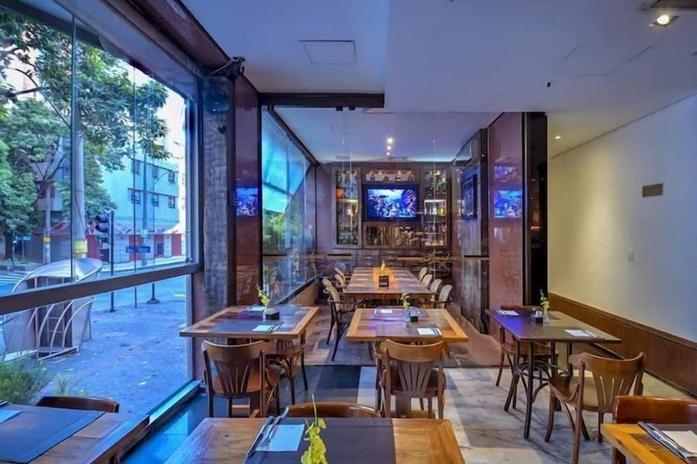 رويال بوتيك سافاسي هوتل