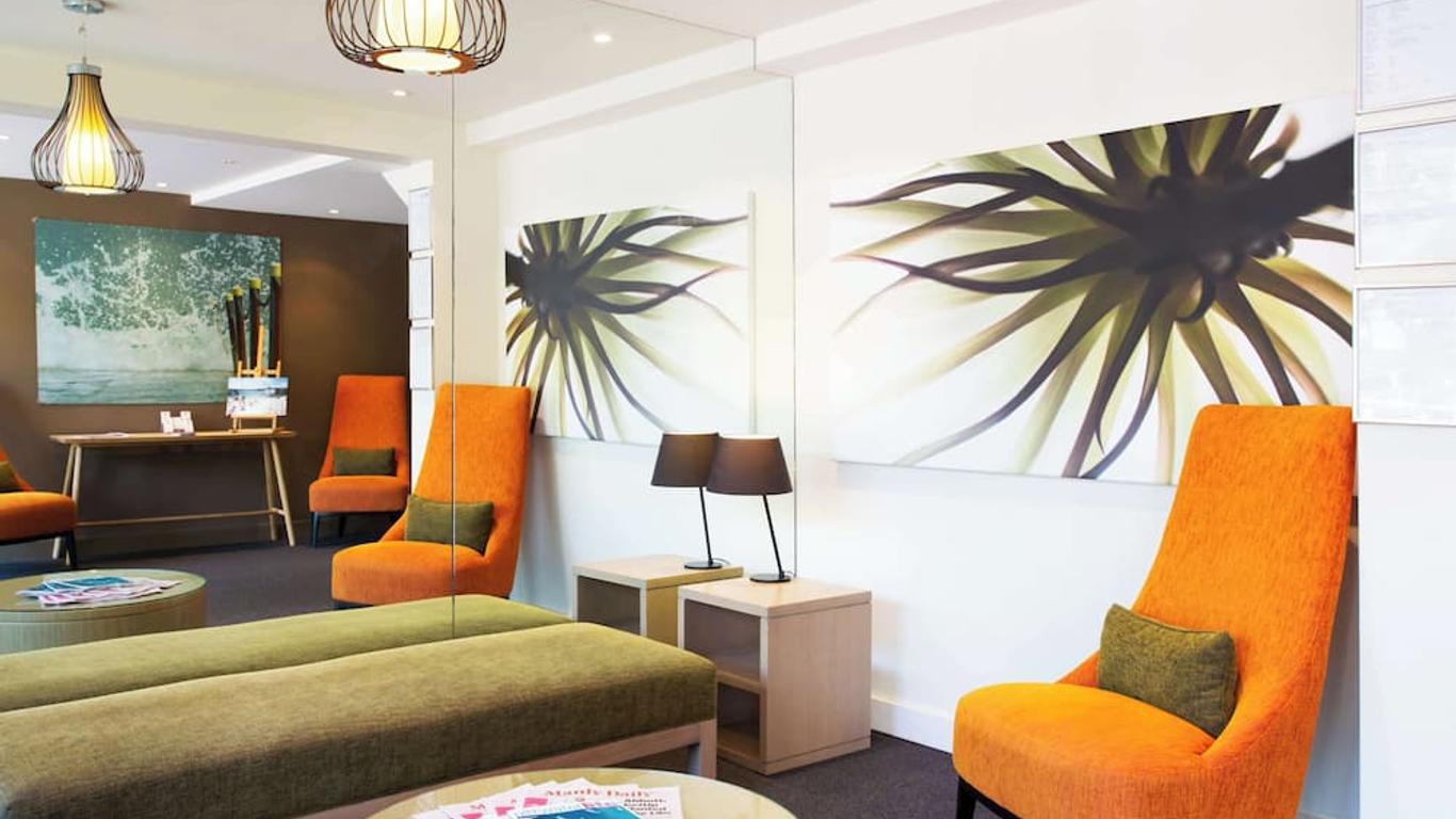 Mirage Hotel Newport