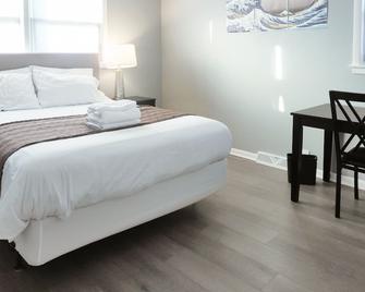 Updated Spacious Home Near Northwestern University - Wilmette - Bedroom