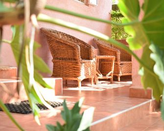 Ose Cottages - Kisumu - Patio