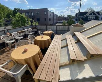 Large Loft Downtown Royal Oak - Royal Oak - Balcony