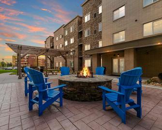 Waterwalk Extended Stay By Wyndham Raleigh - Rtp - Morrisville - Binnenhof