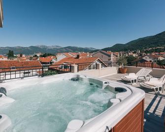 Villa Royal Apartments - Tivat - Pool