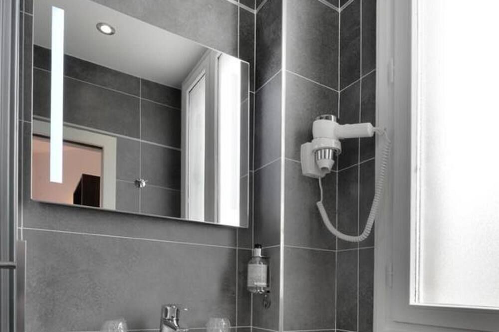 Hotel Douglas - Puteaux - Bagno