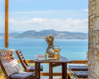 Crystal Beach Villa, Crystal Beach Villa - Calcis - Balcón