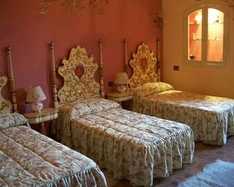 Hotel Masia Can Vive - Cabrera de Mar - Habitació