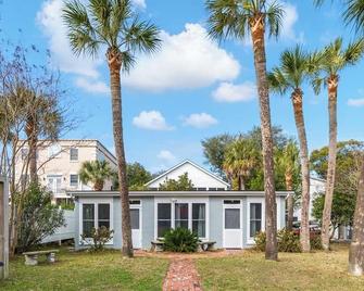 Captains Quarters A - Tybee Island - Gebäude