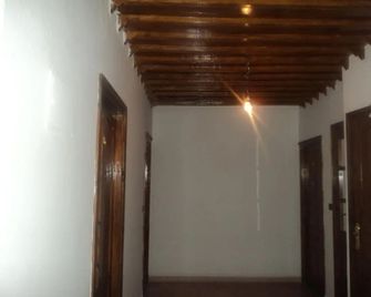 Hotel Majestic - As-Sawíra - Chodba