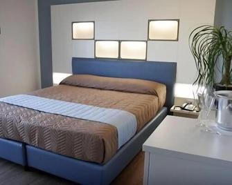 Hotel Dante - Jesolo - Bedroom