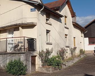 Gite Glaïeul - Celles-sur-Plaine - Edificio