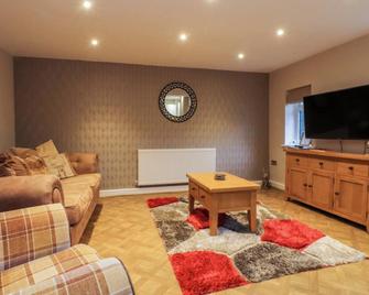 Mayfield Cottage - Blackpool - Living room