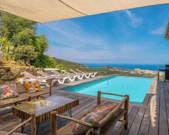 Domaine Bagia Donne - Santa-Reparata-di-Balagna - Piscine
