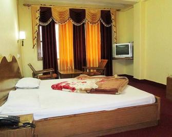 Hotel Le Gourmet Residency - Shimla - Bedroom
