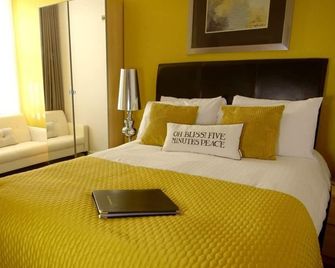 كينلي هوتل - بلاكبول - غرفة نوم