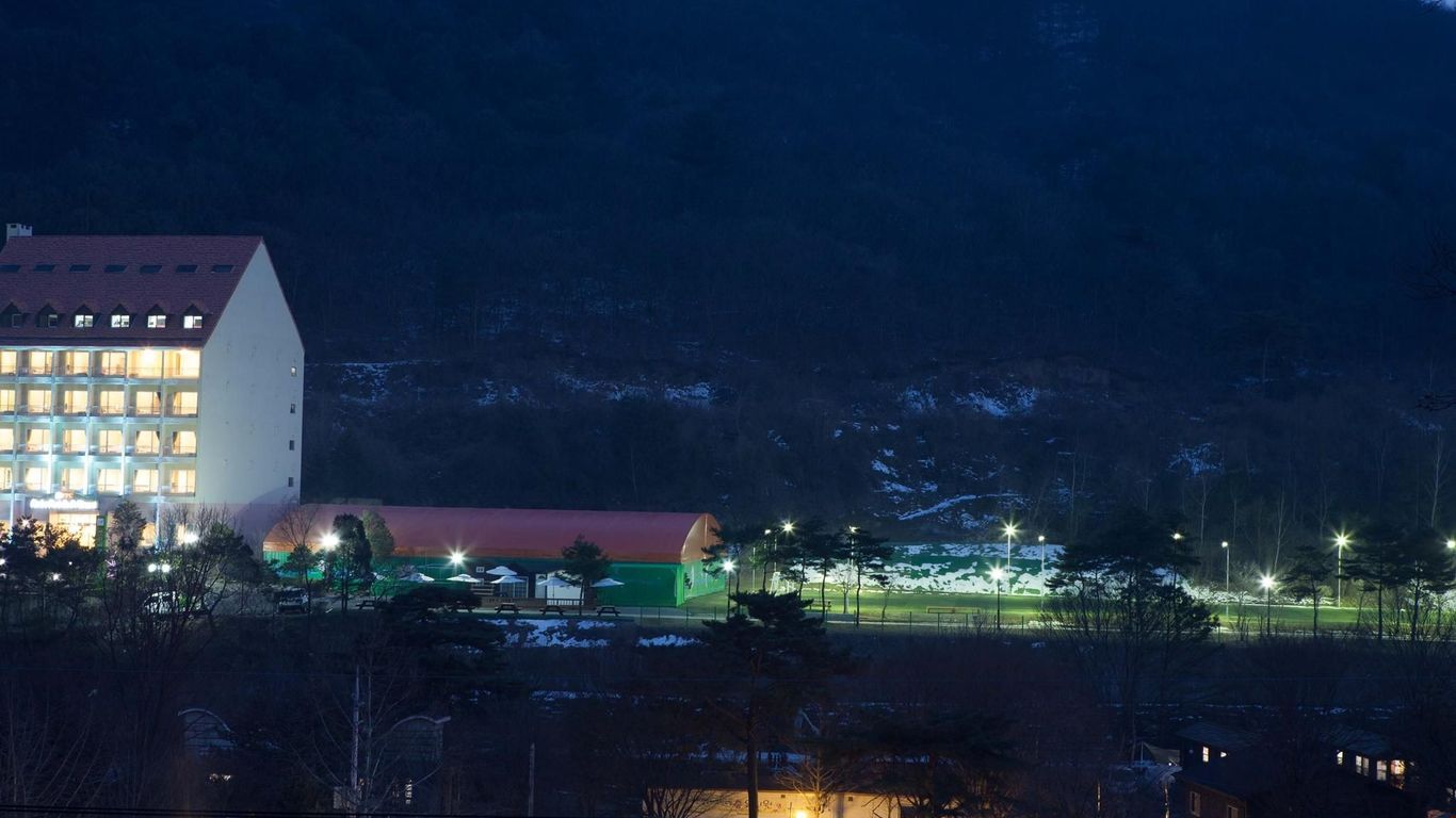 Cheongpyeong Family Hotel