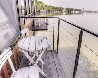 Arkabarka Floating Hostel - Belgrad - Balkon