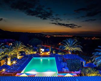 Hotel Cesario - Calvi - Balkon