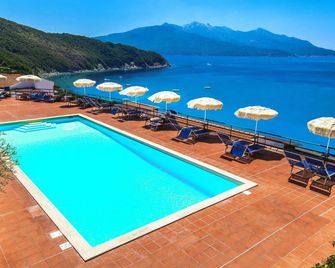 Hotel Paradiso - Portoferraio - Piscina