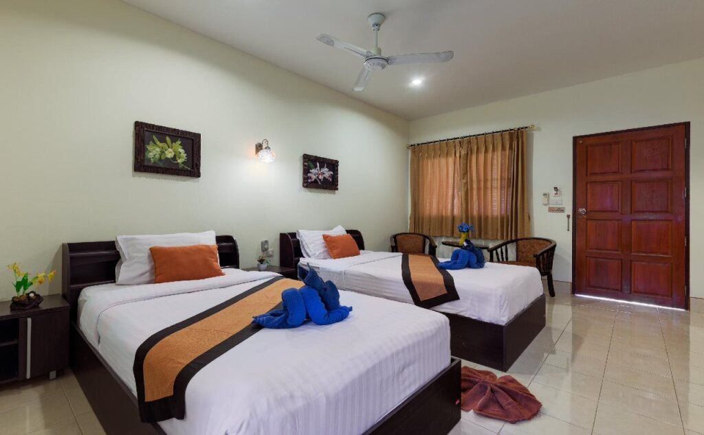 سمايل هاوس كارون