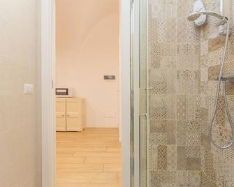 Red Rooms by Wonderful Italy - Bari