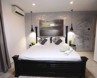 Gallery by Cozy - Acra - Habitación