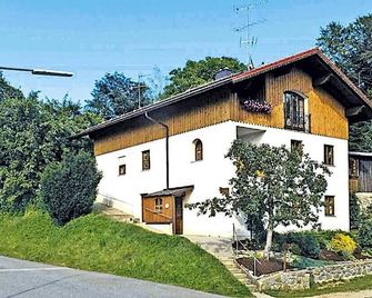 Gemütliche Ferienwohnung mit Garten in Zenting - Zenting - Building