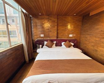 Hotel Apsara Darjeeling - Darjeeling - Slaapkamer