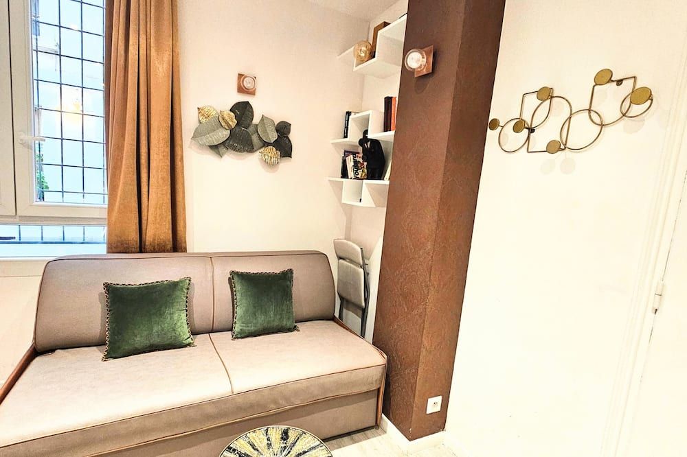 Home in Paris Beautiful & Elegant Paris Center - פריז - סלון