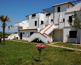 Villaggio Santandrea Resort - Sant'Andrea Apostolo dello Ionio - Edificio