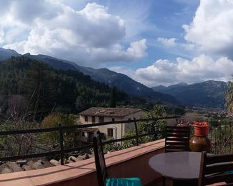 House Situated In The Center Of Biniaraix, In A Very Quiet Place Of Sóller. - Soller - Balkón