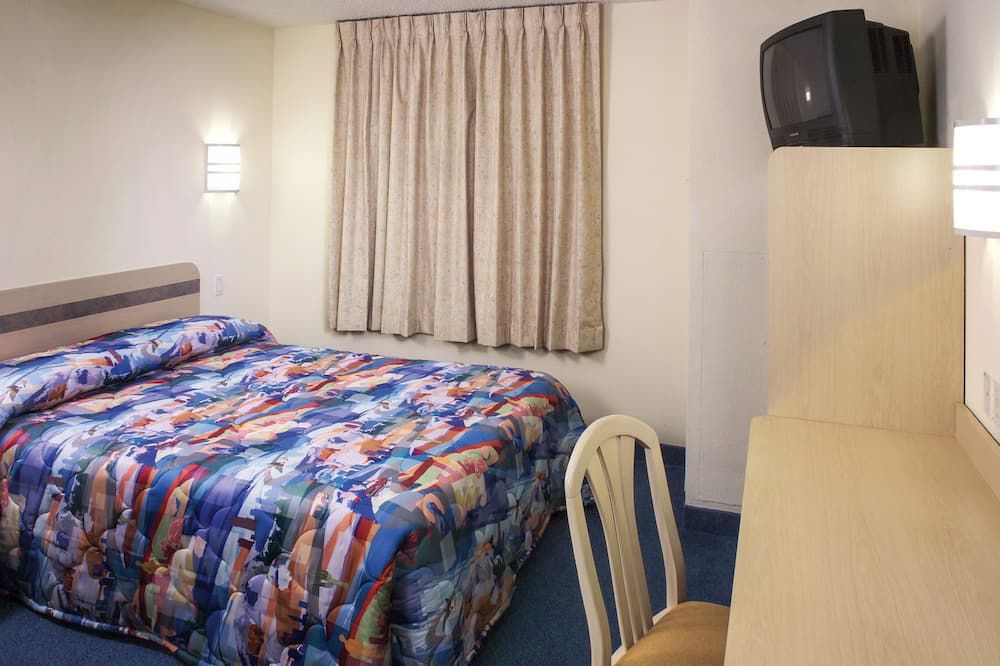 Motel 6 Davenport IA - Davenport