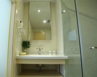 Greentree Inn Tianjin Jinnan District Xianshui Guyuetan Express Hotel - Tianjin - Bad