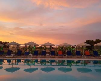 Bouradanis Village Hotel - Marmari (Kos) - Budova