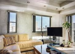 1 bd, 1 be Condo. Views, gym, pool, jacuzzi, sauna, 24 hours security - San Francisco - Stue