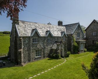 Yenworthy Cottage - Minehead - Building