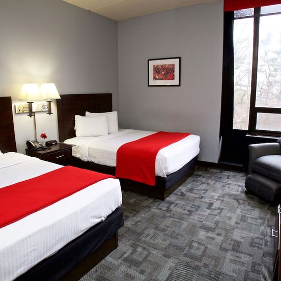 Bedroom view of Rutgers University Inn And Conference Center