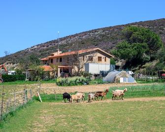 Hotel El Molino - Congosta - Edificio
