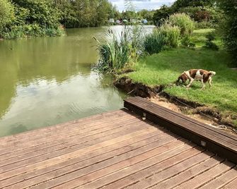 The Waterfront Lodges - Coventry
