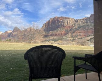 Driftwood Lodge - Springdale - Balcó
