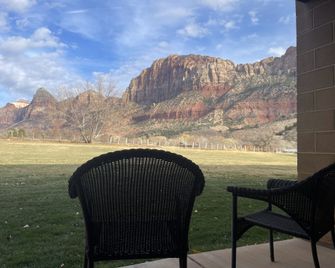 Driftwood Lodge - Springdale - Balcon